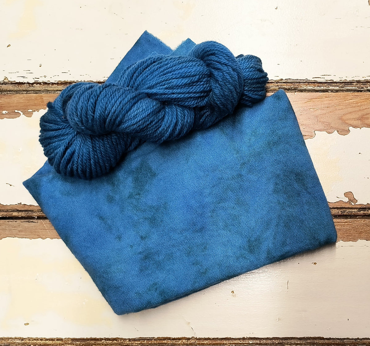 Twilight 01 M Hand Dyed Wool Yarn (Wholesale)