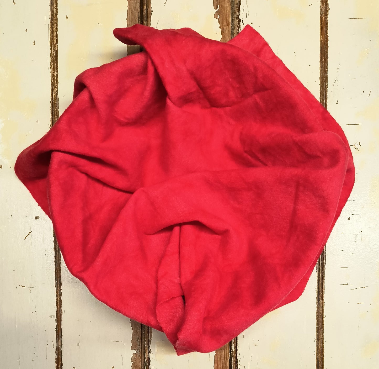 BRIGHT RED 01 (M) Hand Dyed Wool (Wholesale)