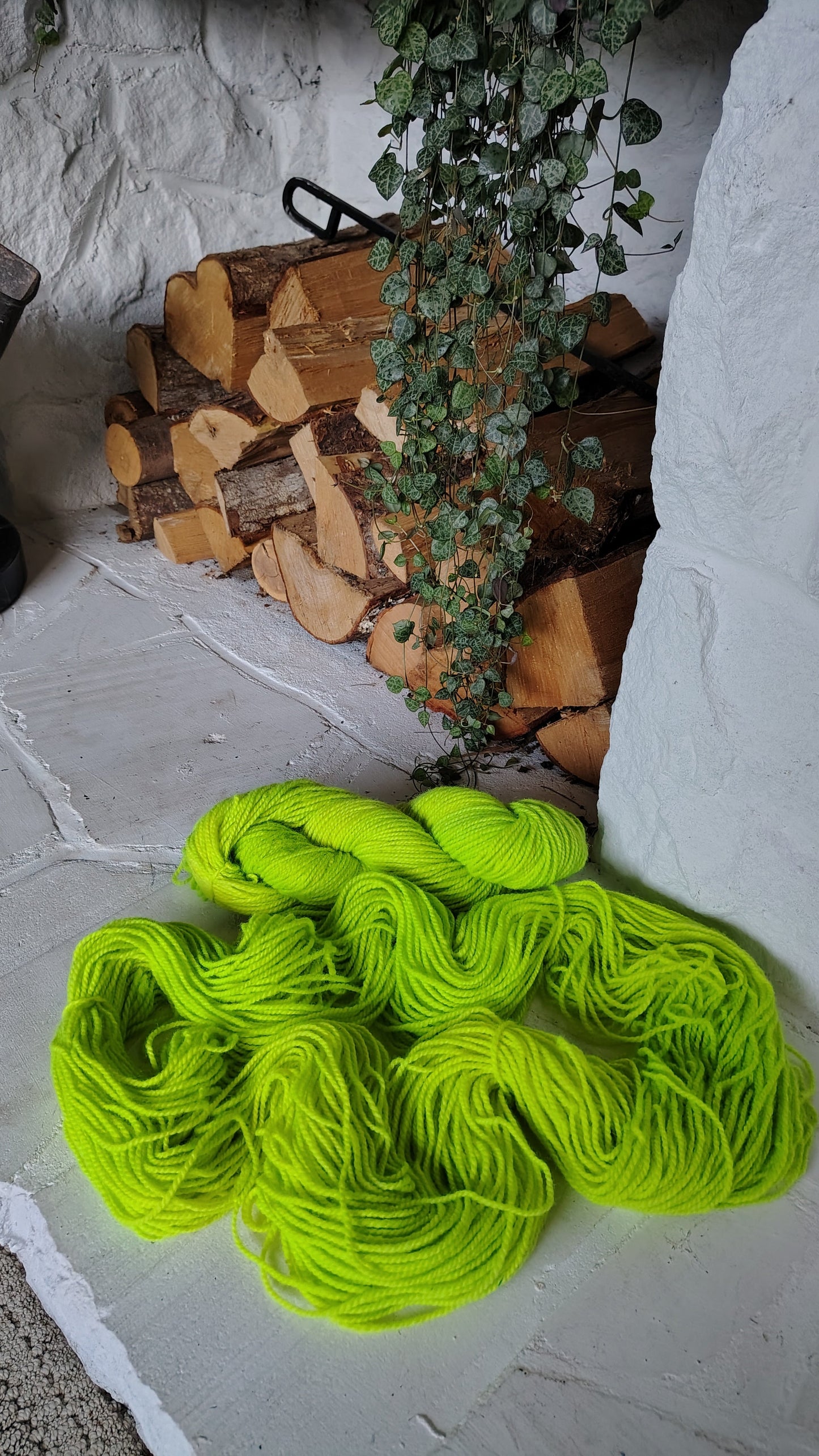 Electric Lime 01 M Hand Dyed Wool Yarn (Wholesale)