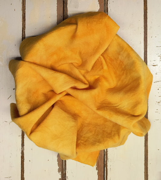 GOLDEN YELLOW 01 (M) Hand Dyed Wool (Wholesale)