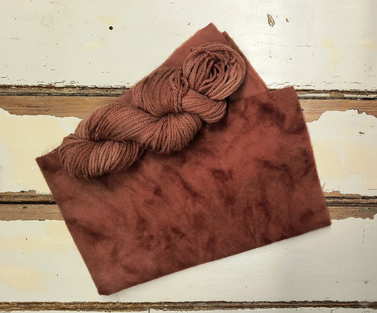 Reddish Brown 01 M Hand Dyed Wool Yarn (Wholesale)