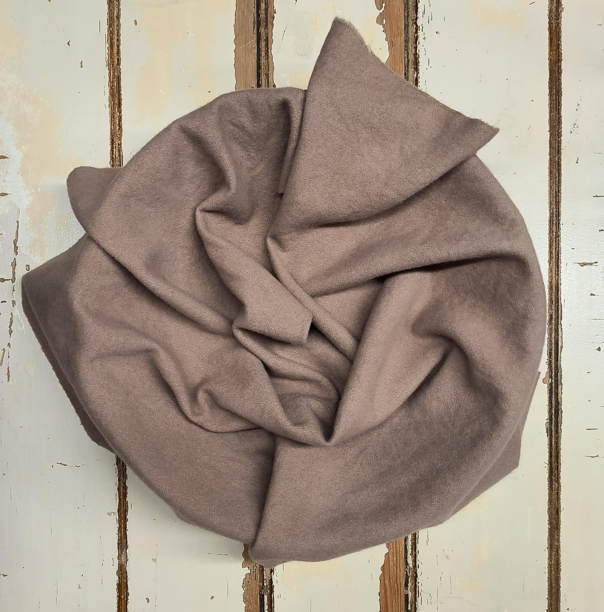 SEAL VALUES | Set of 4 Hand Dyed Wool - All About Ewe Wool Shop