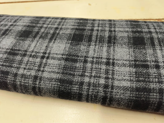 Avocado Hand Dyed Plaid Wool (Dark)