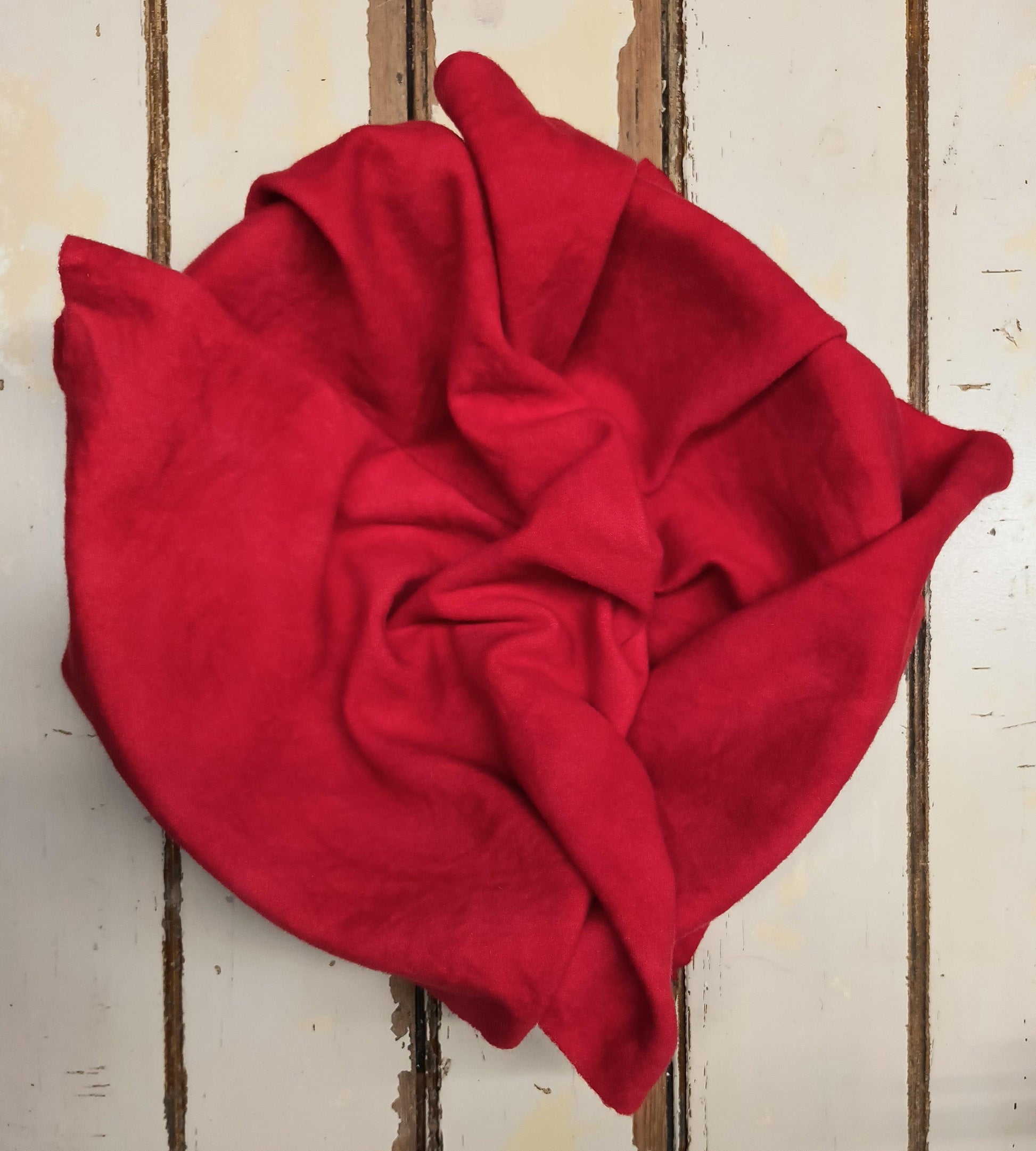 RED (Mottled) Hand Dyed Wool - All About Ewe Wool Shop