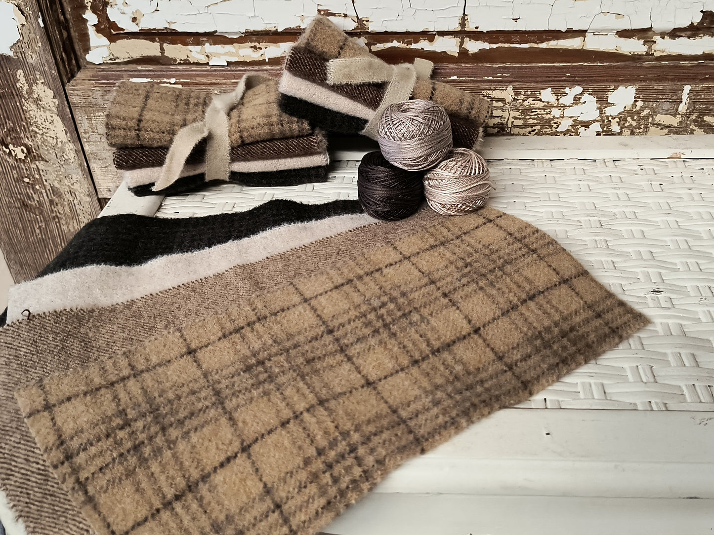 TEXTURED WOOL BUNDLE