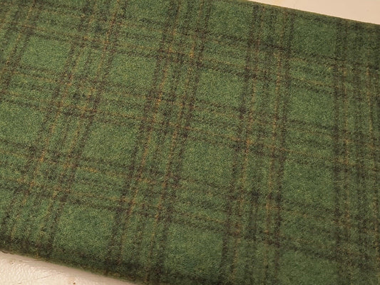 Quarter Yard Wool Off The Bolt | Green 116 - All About Ewe Wool Shop