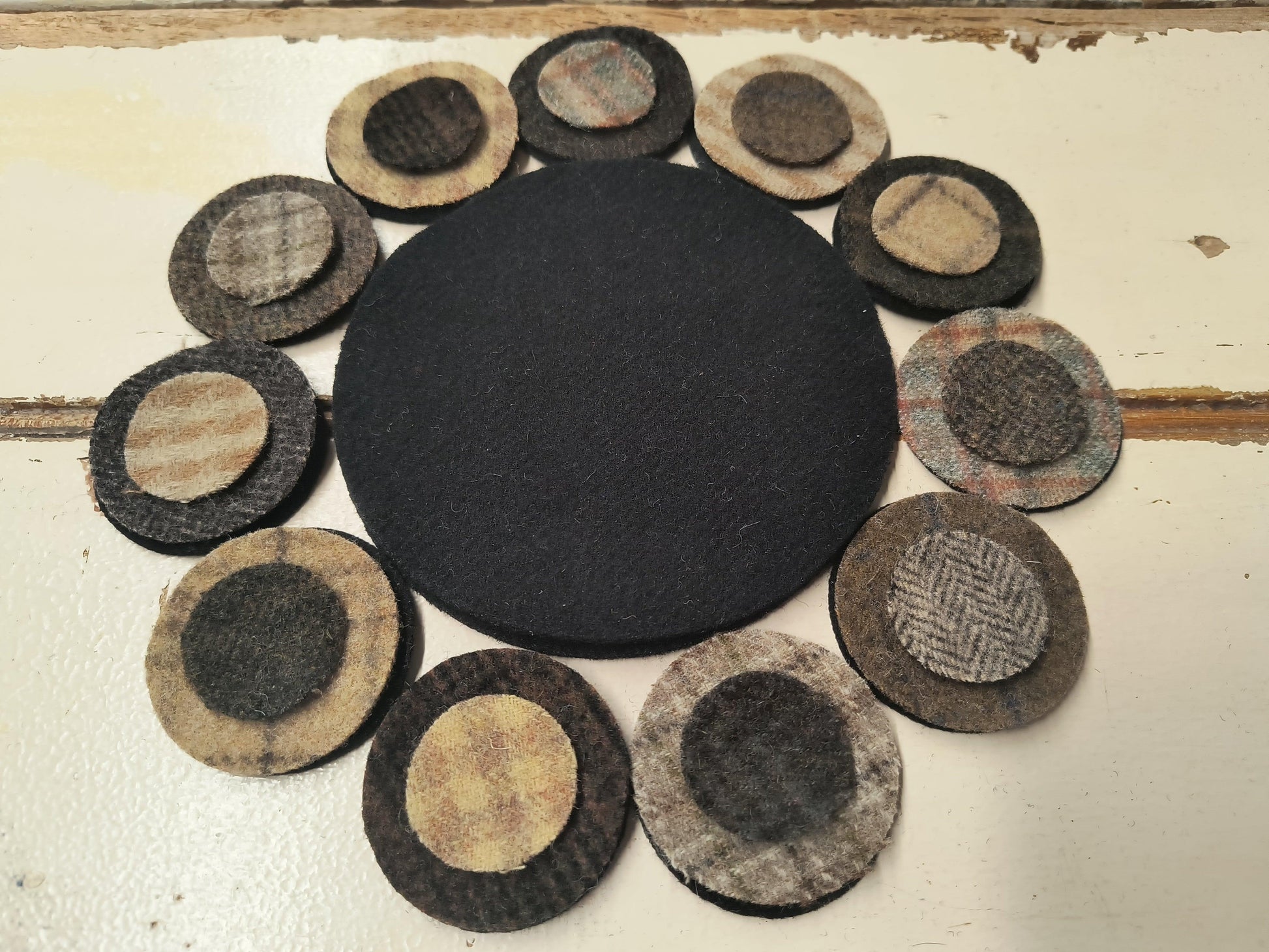 ROUND PENNY Mat Kit | Pre-Cut - All About Ewe Wool Shop