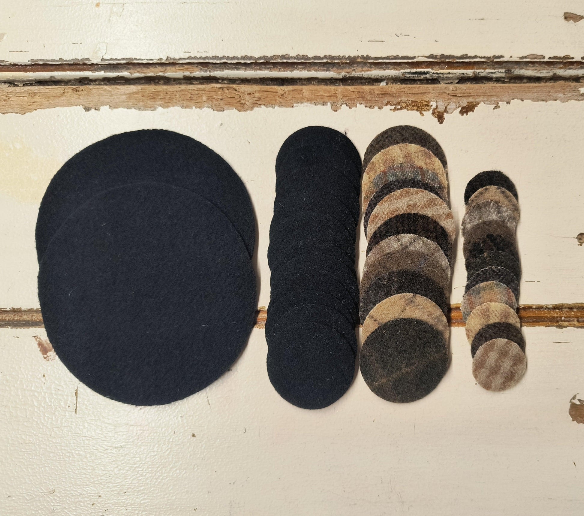 ROUND PENNY Mat Kit | Pre-Cut - All About Ewe Wool Shop