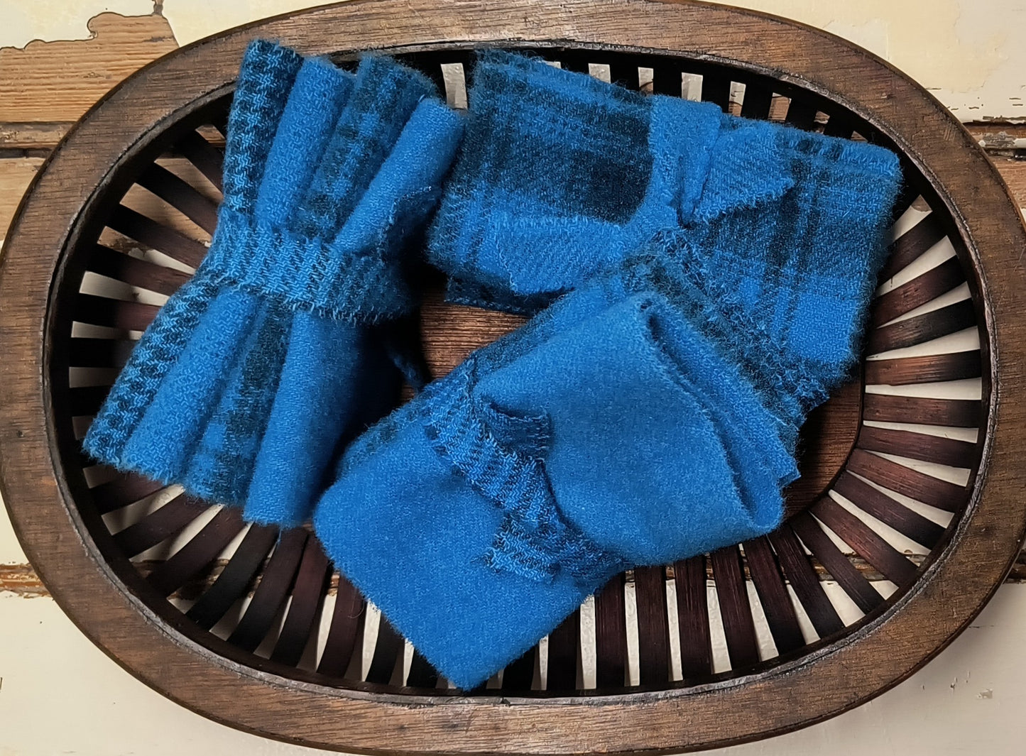 BLUE BUNDLE Hand Dyed Wool