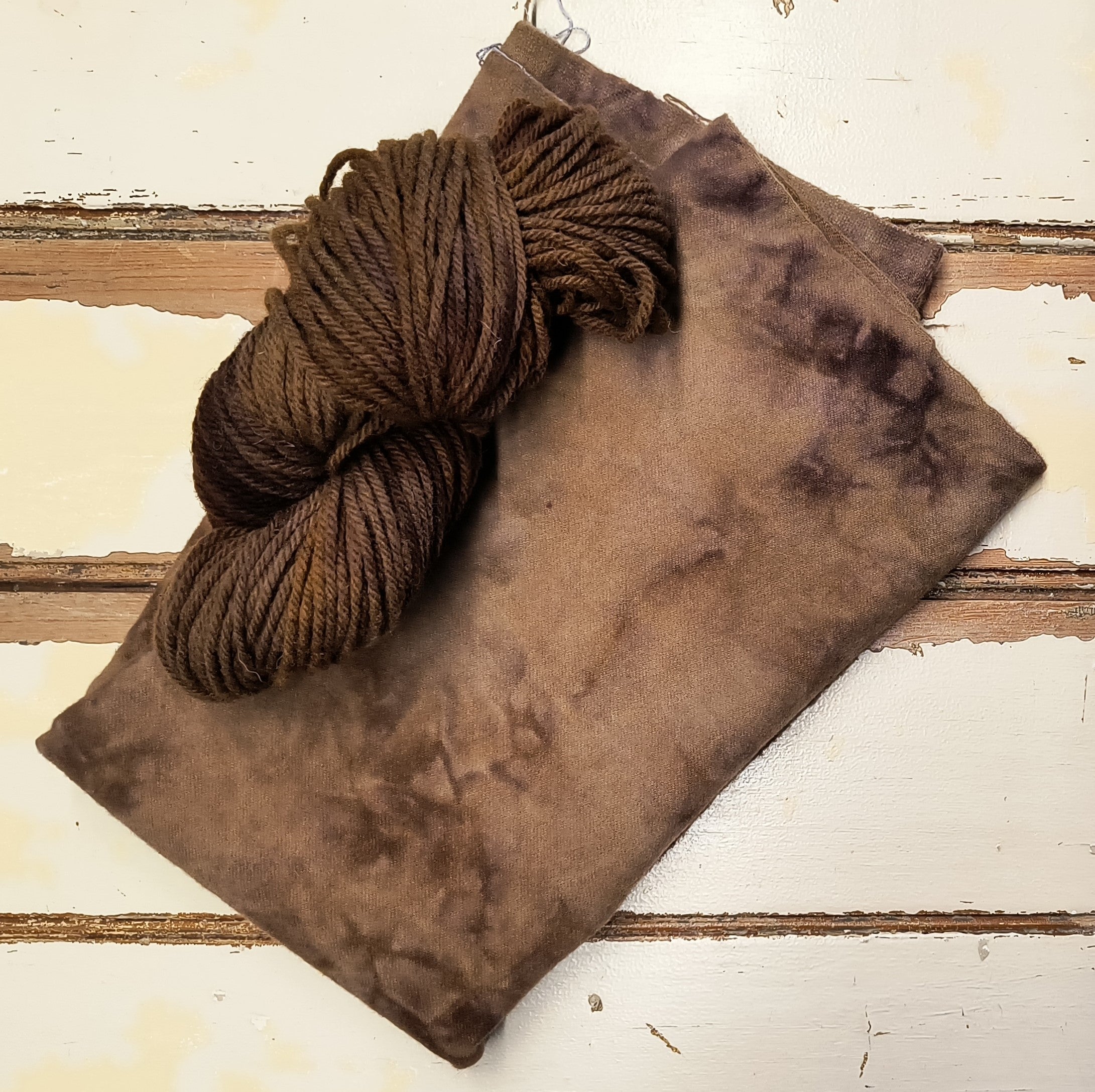 Chestnut 01 M Hand Dyed Wool Yarn – All About Ewe Wool Shop