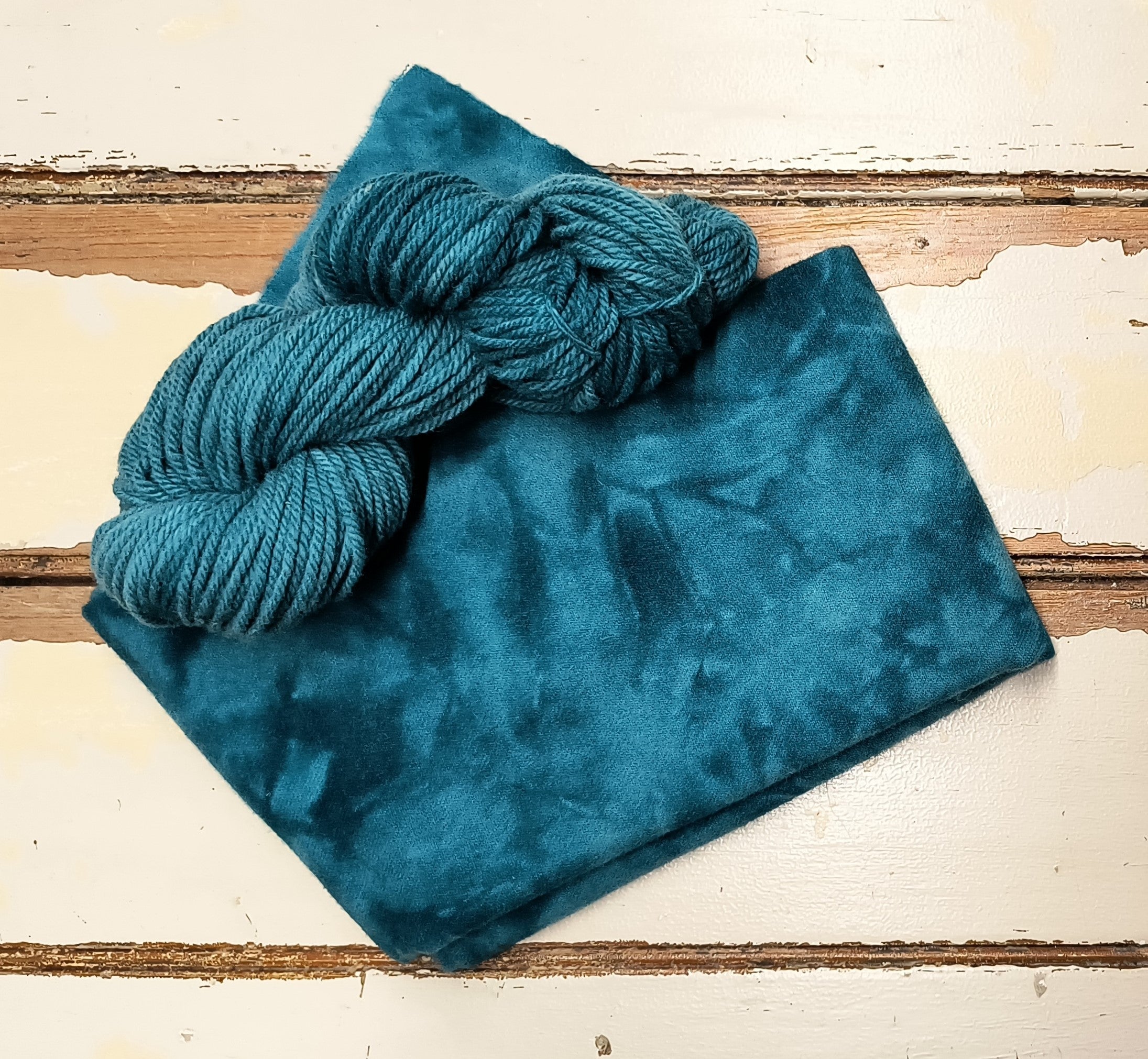 Heritage 01 M Hand Dyed Wool Yarn – All About Ewe Wool Shop