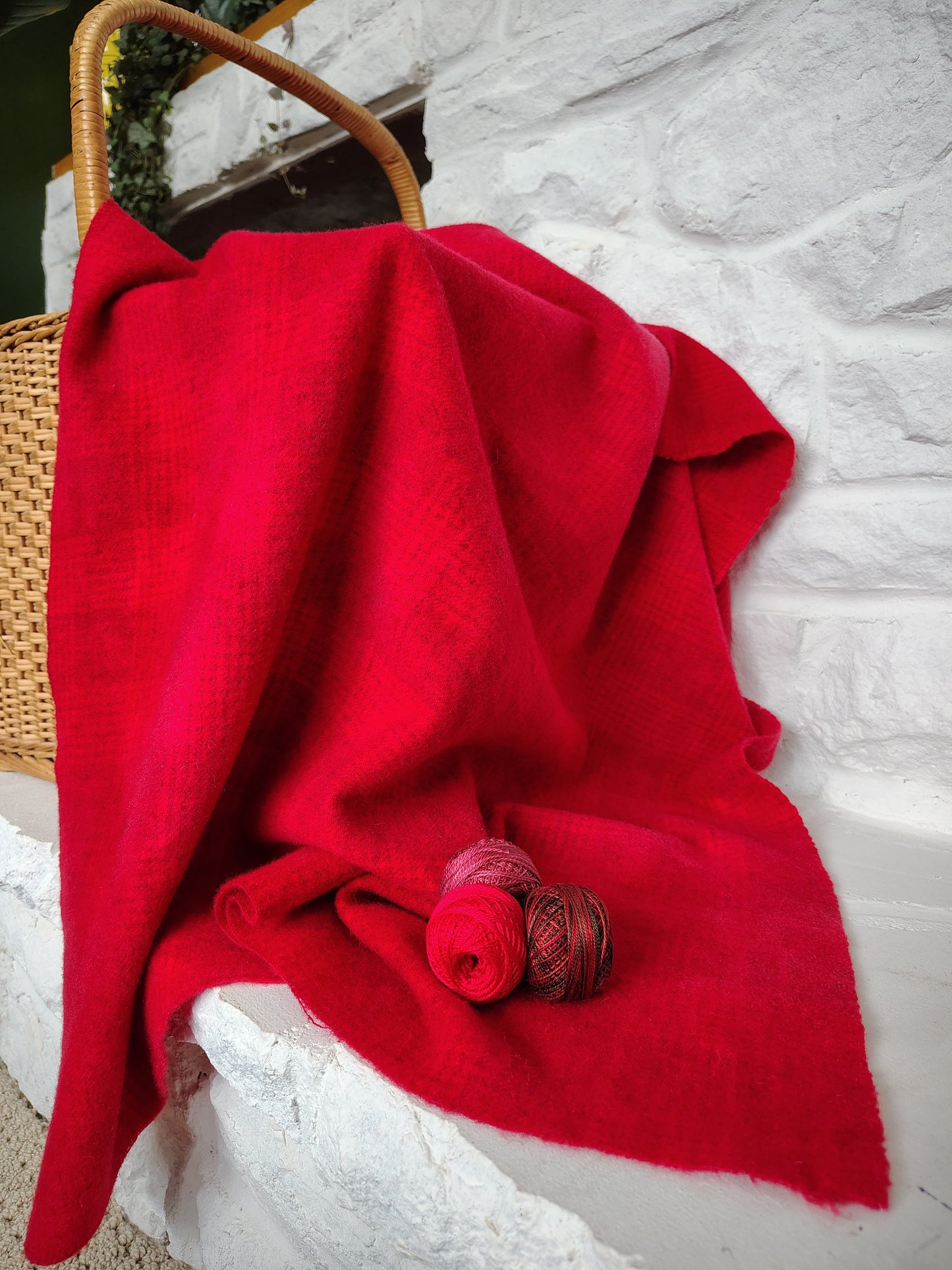 Bright Red Hand Dyed GP Wool (Wholesale)