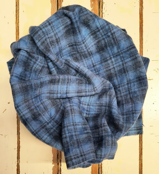COLONIAL BLUE Hand Dyed Plaid Wool (Medium) (Wholesale)
