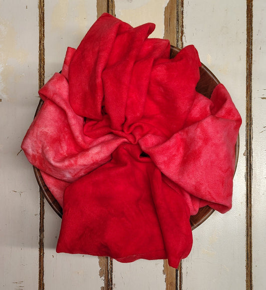 RED 00 M Hand Dyed Wool