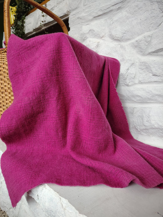 Fuchsia Hand Dyed GnP Wool (Wholesale)