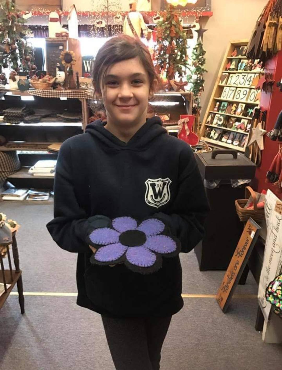 WOOL FLOWER MAT Paper Pattern - All About Ewe Wool Shop