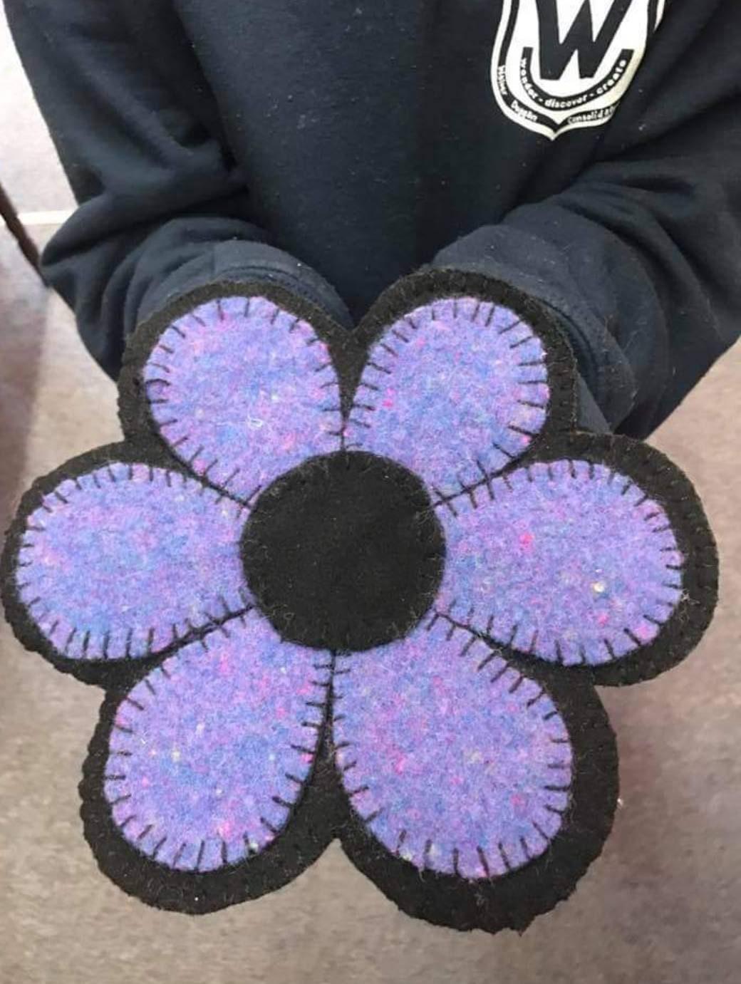 WOOL FLOWER MAT Paper Pattern - All About Ewe Wool Shop