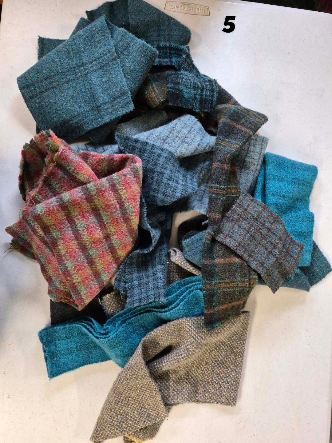 Wool Grab Bag 1lb