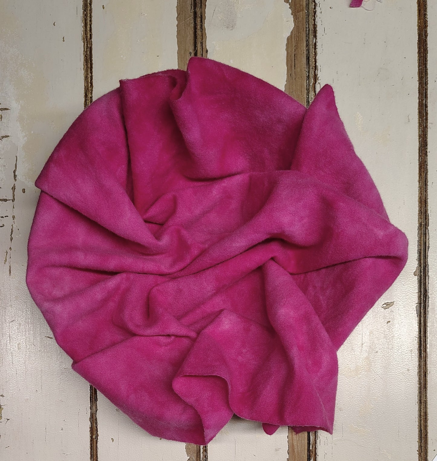 FUCSHIA 01 M Hand Dyed Wool