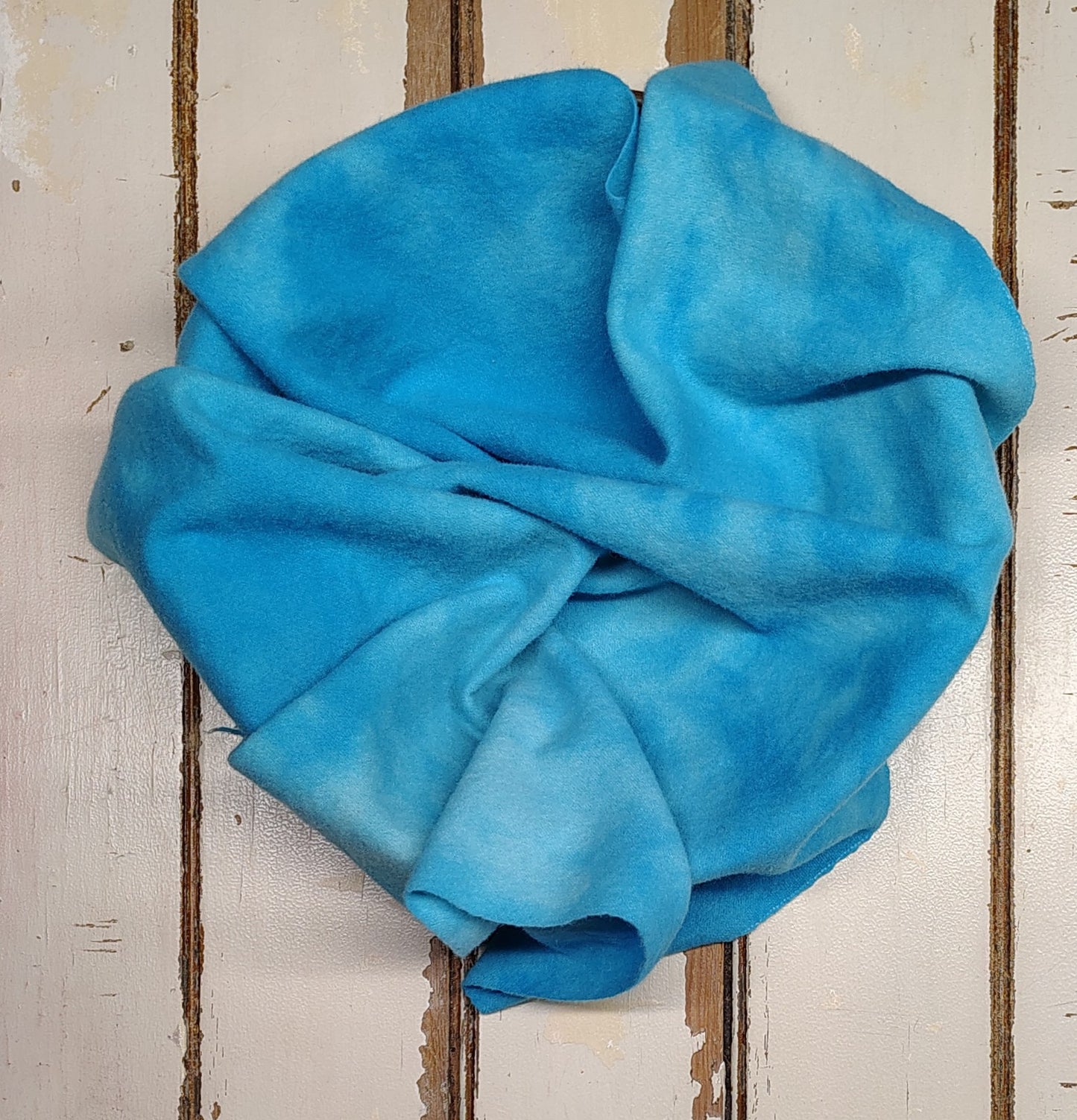 Dazzling Blue 01 P Hand Dyed Wool