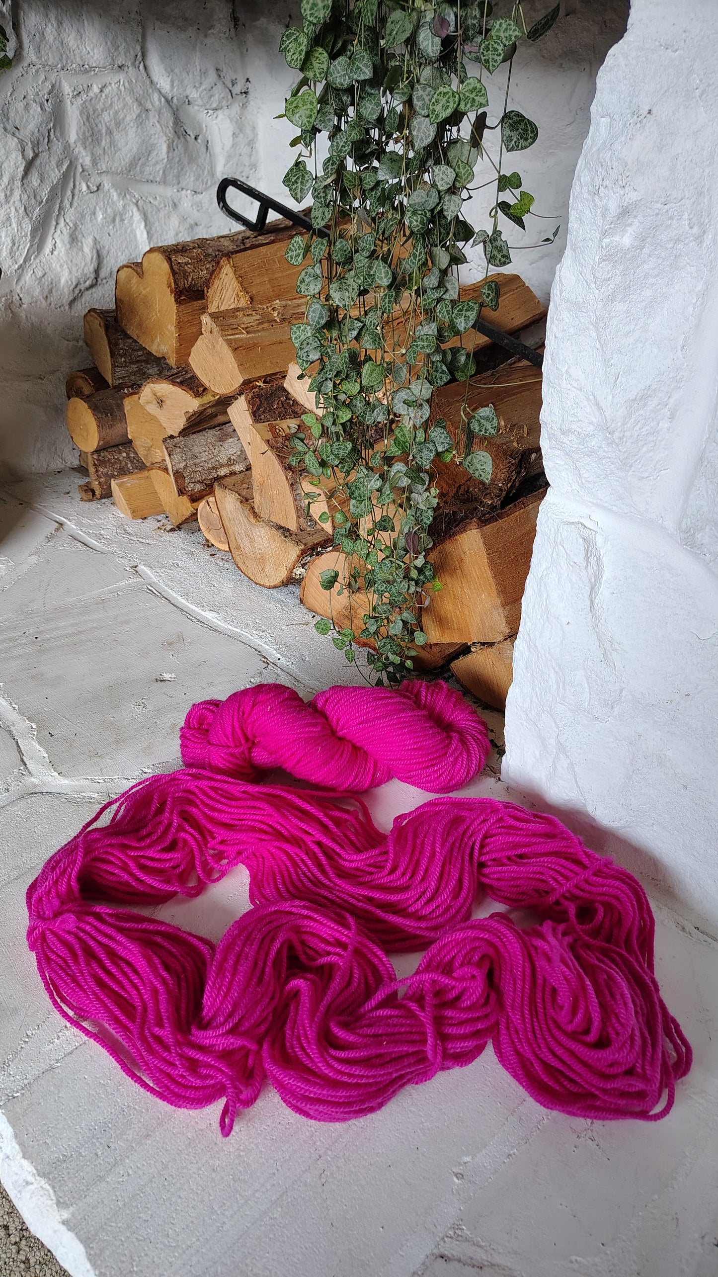 Polar Pink 01 M Hand Dyed Wool Yarn