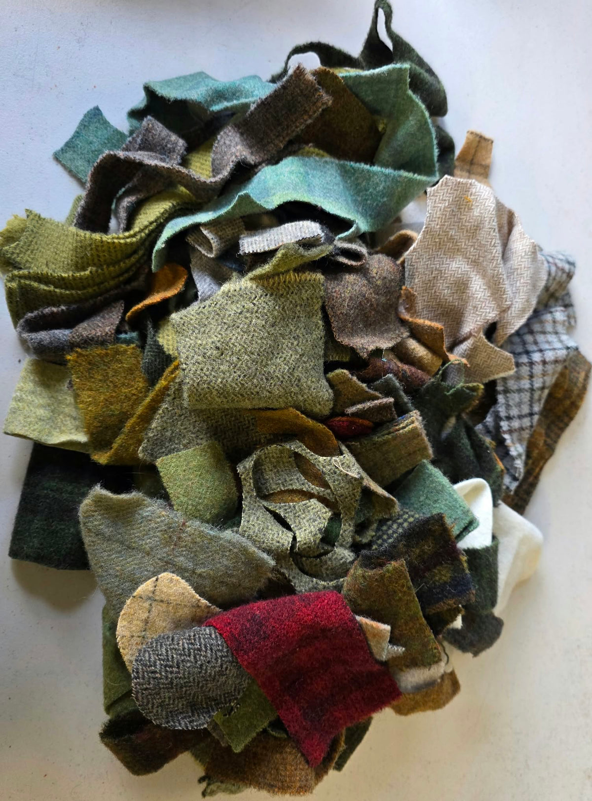 Wool Scraps Grab Bag 1lb