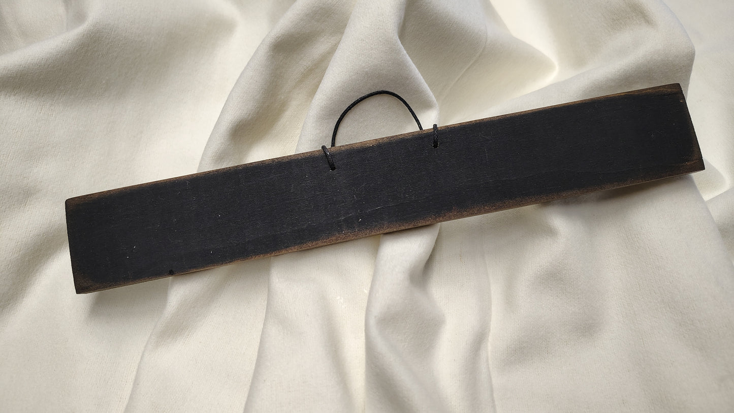 9¼" Wooden Distressed Hanger