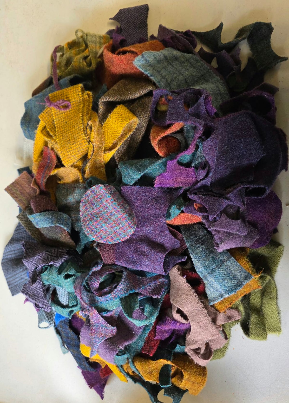 Wool Scraps Grab Bag 1lb