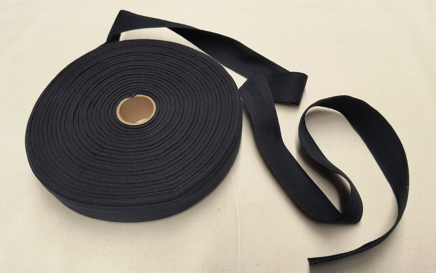 Binding - Black