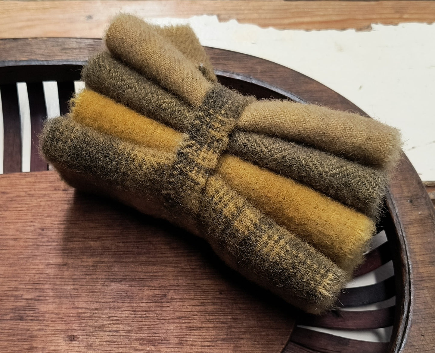 AMBER BUNDLE Hand Dyed Wool