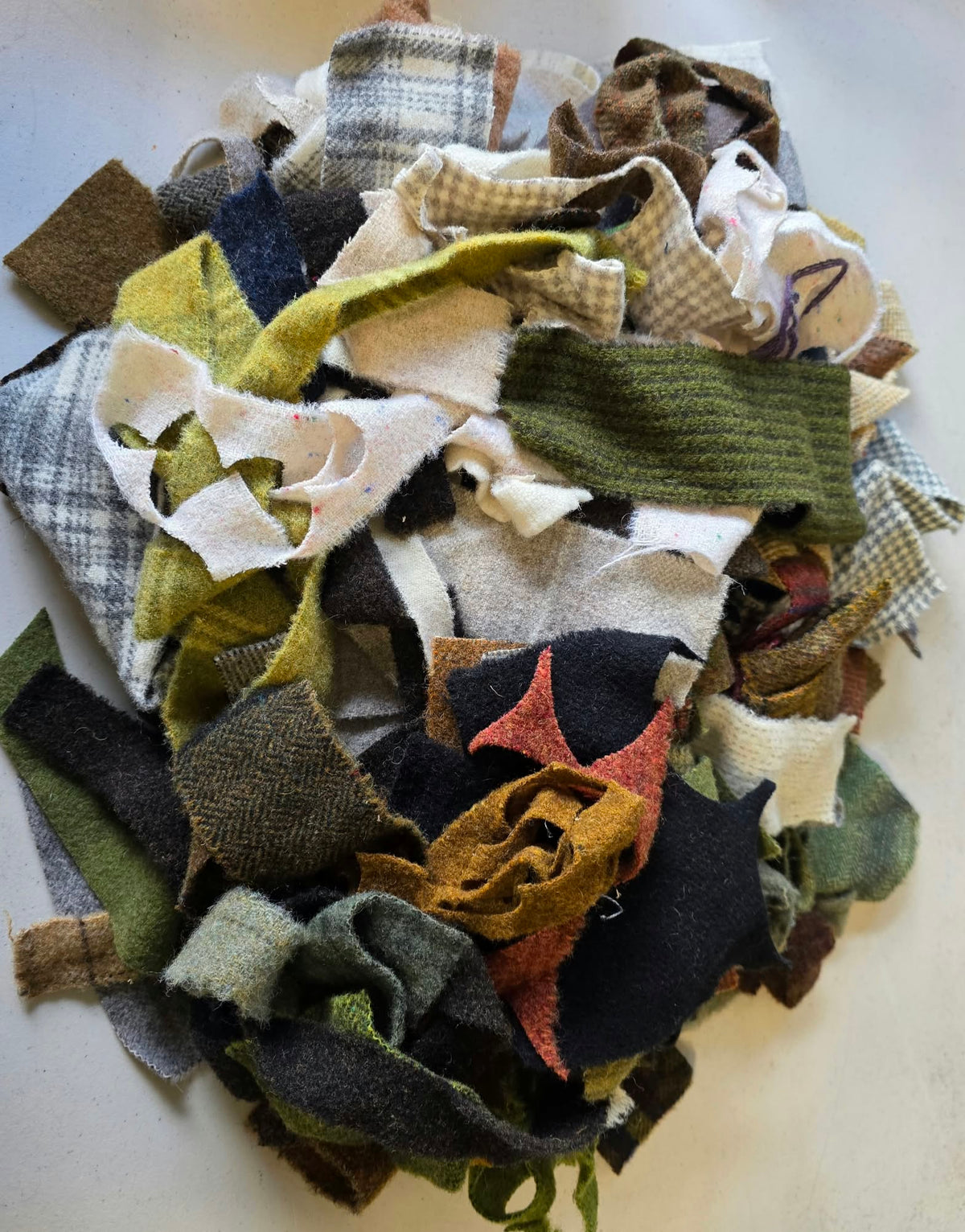 Wool Scraps Grab Bag 1lb