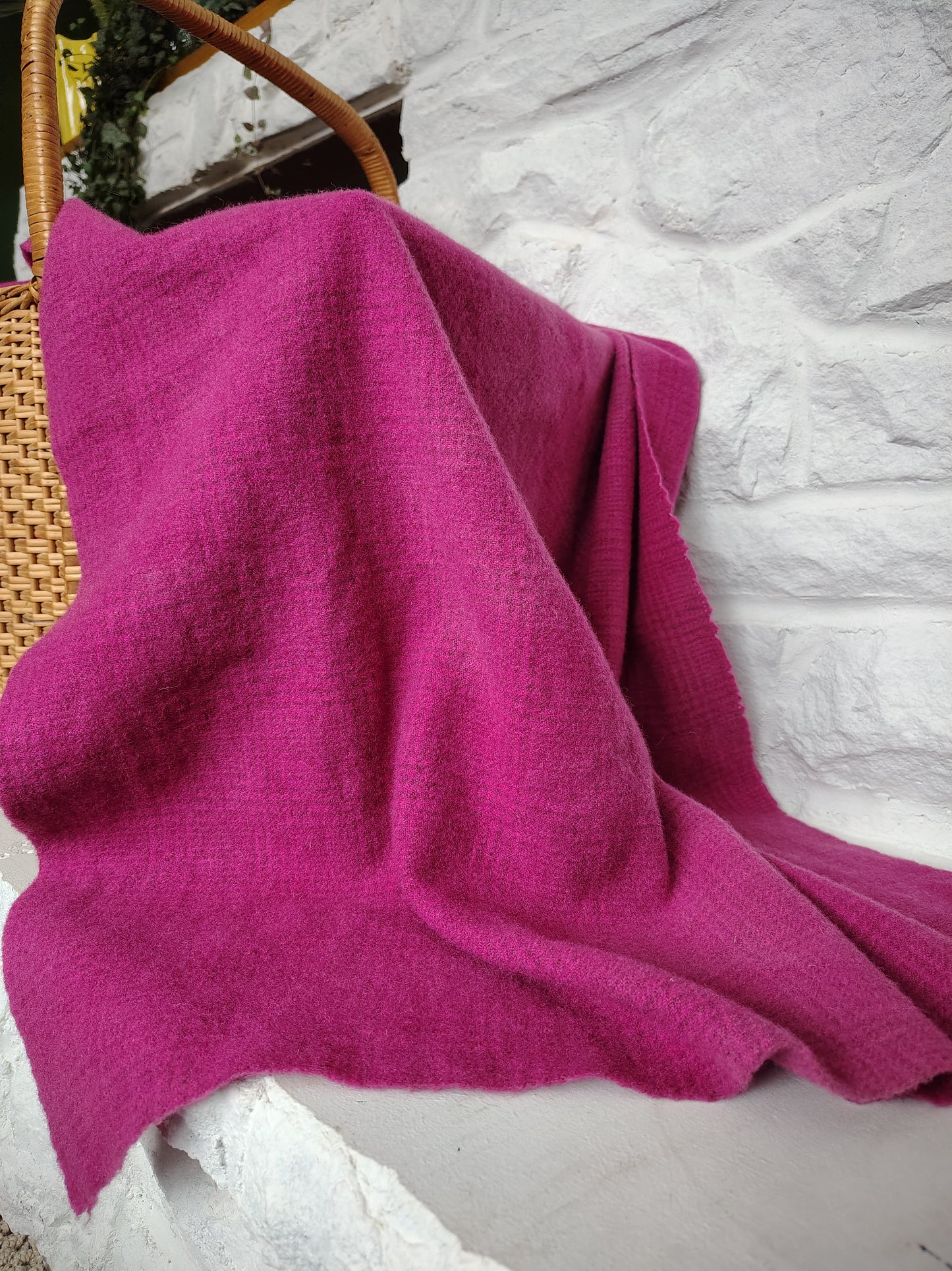 Fuchsia Hand Dyed GnP Wool