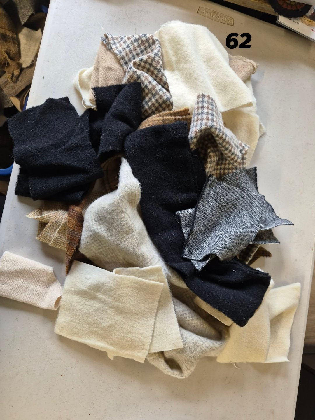 Wool Grab Bag 1lb