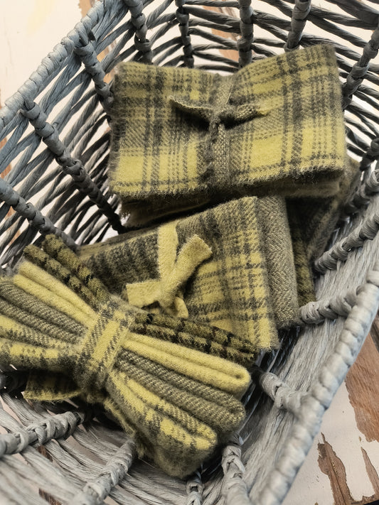 CLEARANCE | GOLDEN PEAR BUNDLES Hand Dyed Wool