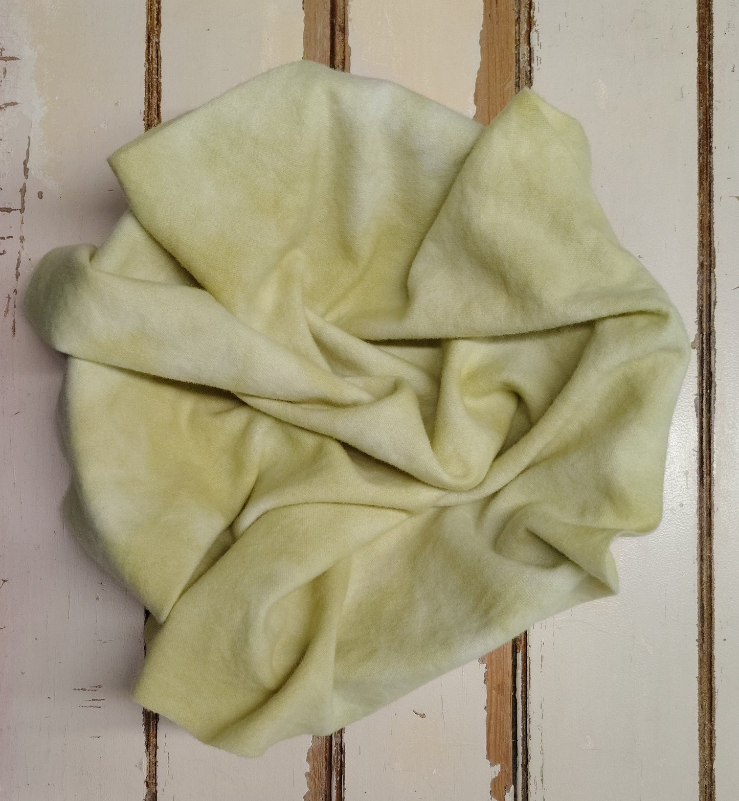 GOLDEN PEAR VALUES M | Set of 4 Hand Dyed Wool