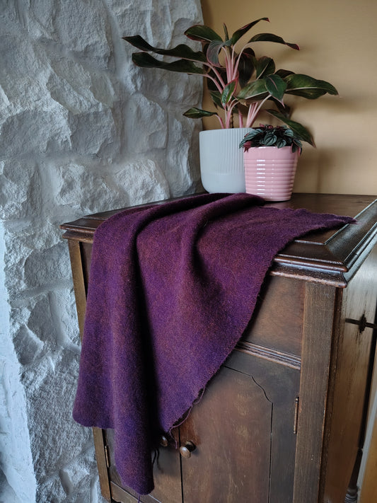 PP Seal Hand Dyed Quarter Yard