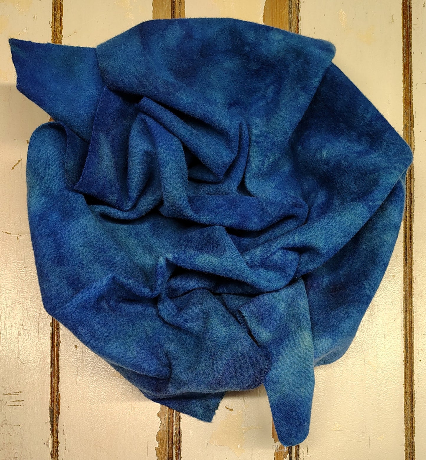 TWILIGHT 00 M Hand Dyed Wool