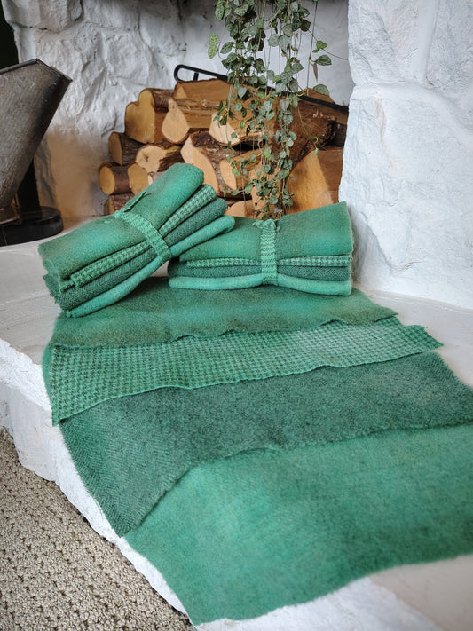 Leaf Hand Dyed Wool Fat Eighth Bundle