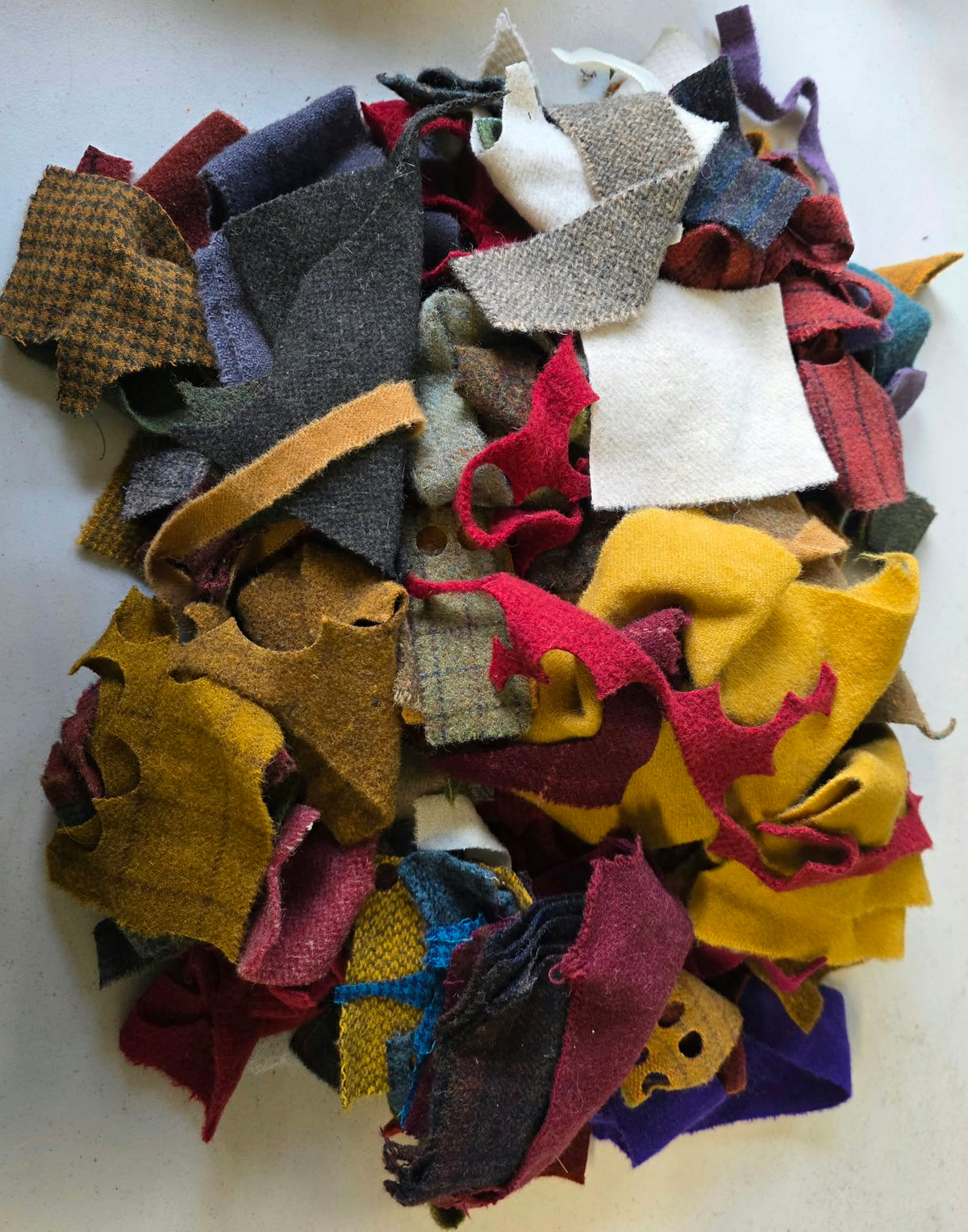 Wool Scraps Grab Bag 1lb