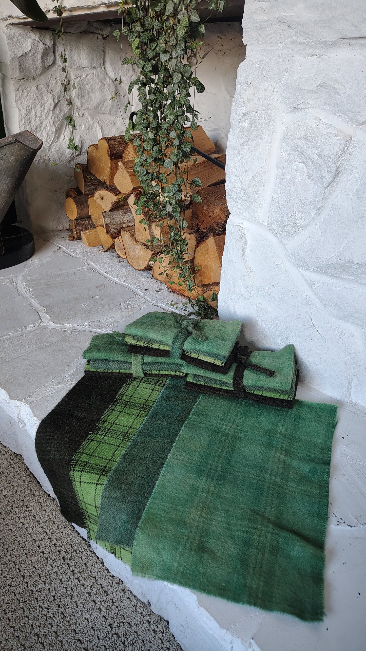 Evergreen Hand Dyed Wool Fat Sixteenth Bundle