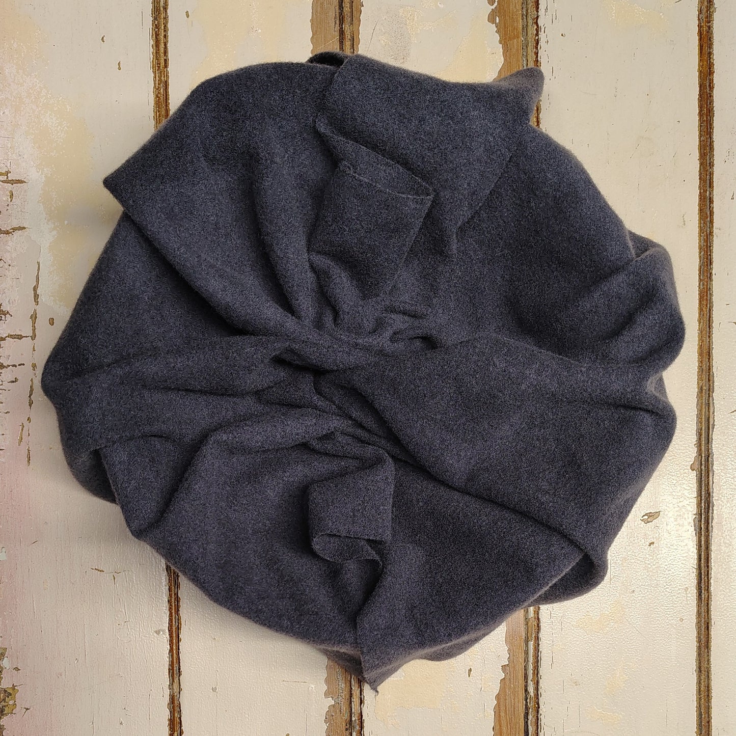 JET BLACK VALUES P | Set of 4 Hand Dyed Wool