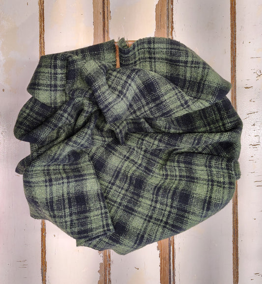 Avocado Hand Dyed Plaid Wool (Dark)
