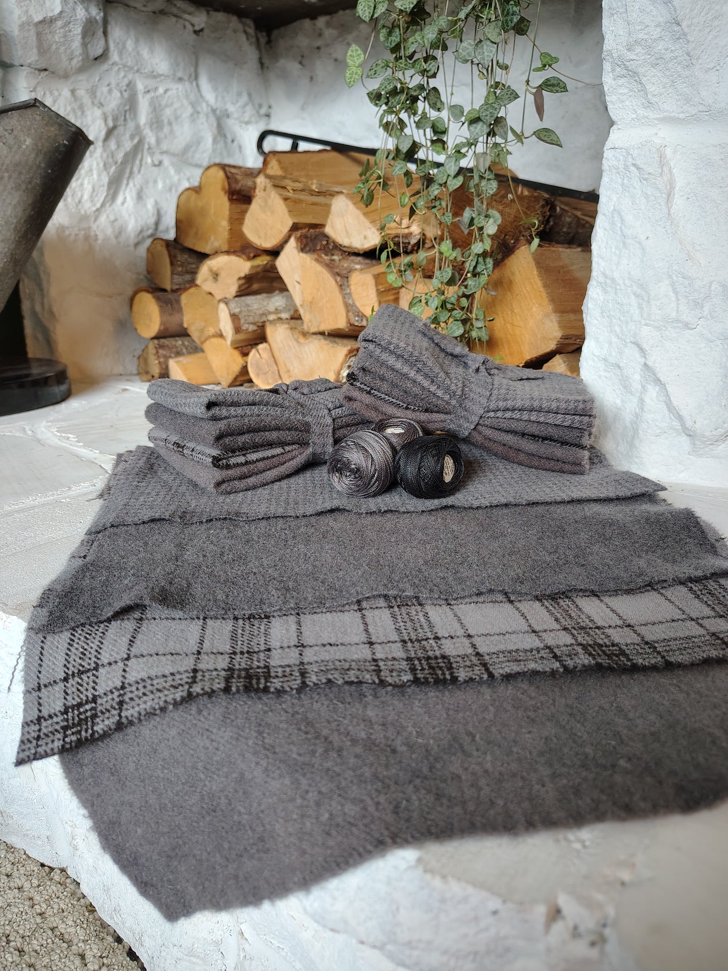 Old Smoke Hand Dyed Wool Fat Eighth Bundle