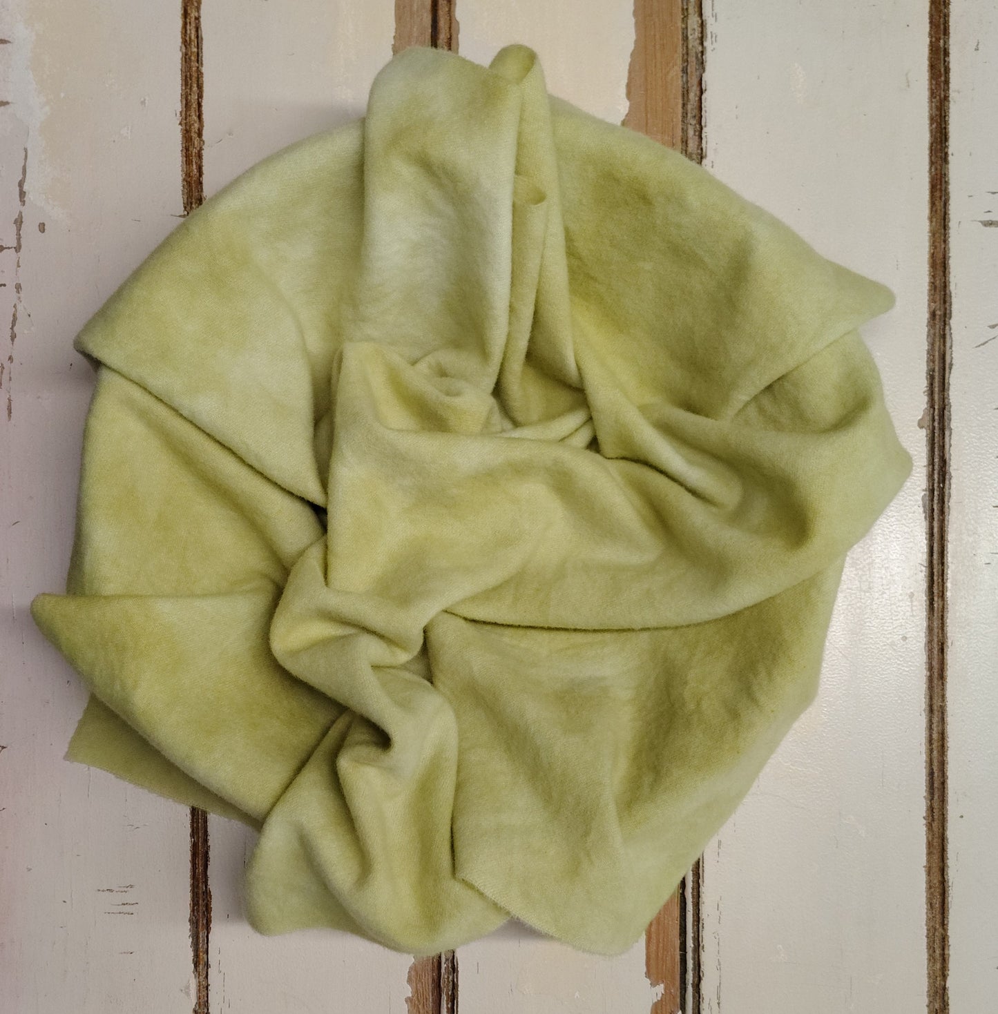 GOLDEN PEAR VALUES M | Set of 4 Hand Dyed Wool