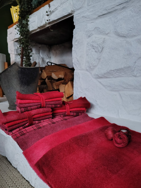 Chili Pepper Hand Dyed Wool Fat Eighth Bundle