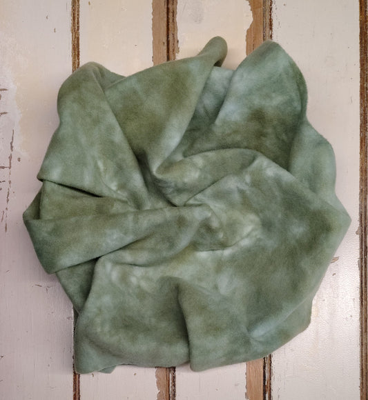 OLIVE DRAB 02 M Hand Dyed Wool