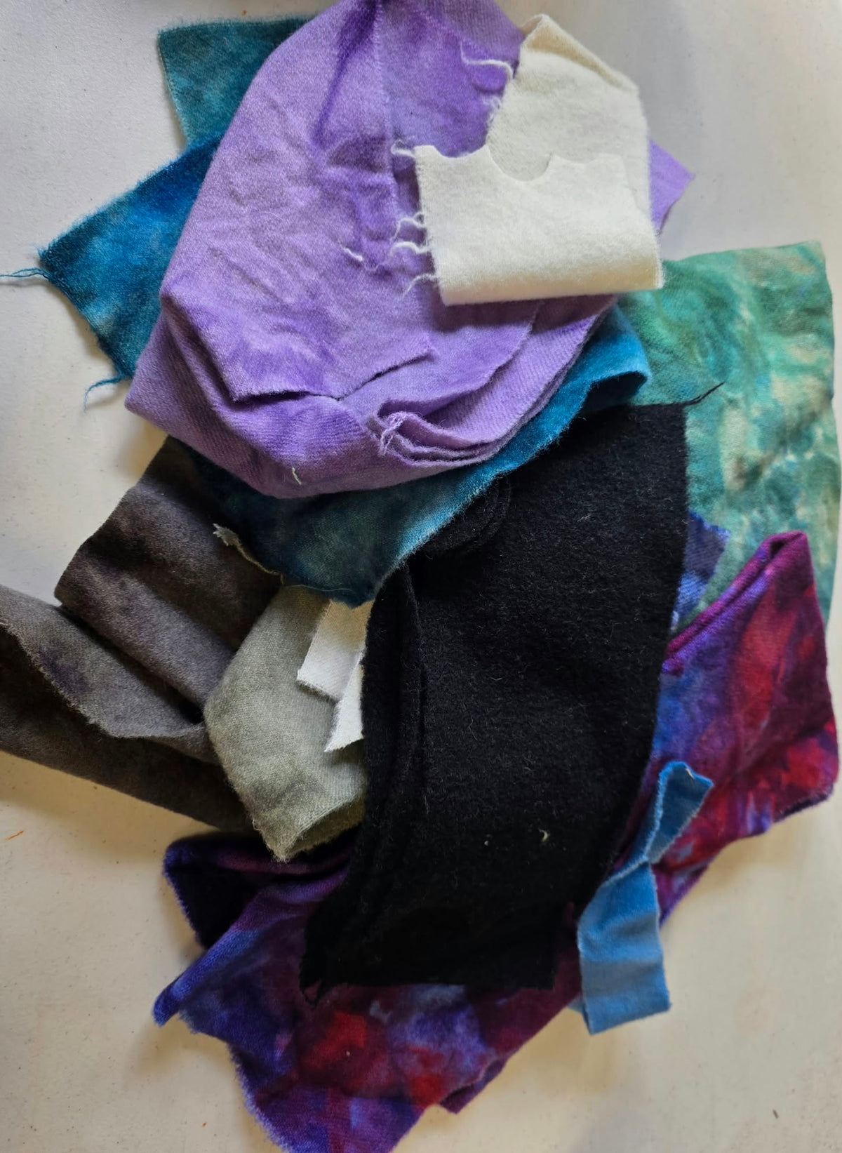 Hand Dyed Wool Grab Bag 1lb