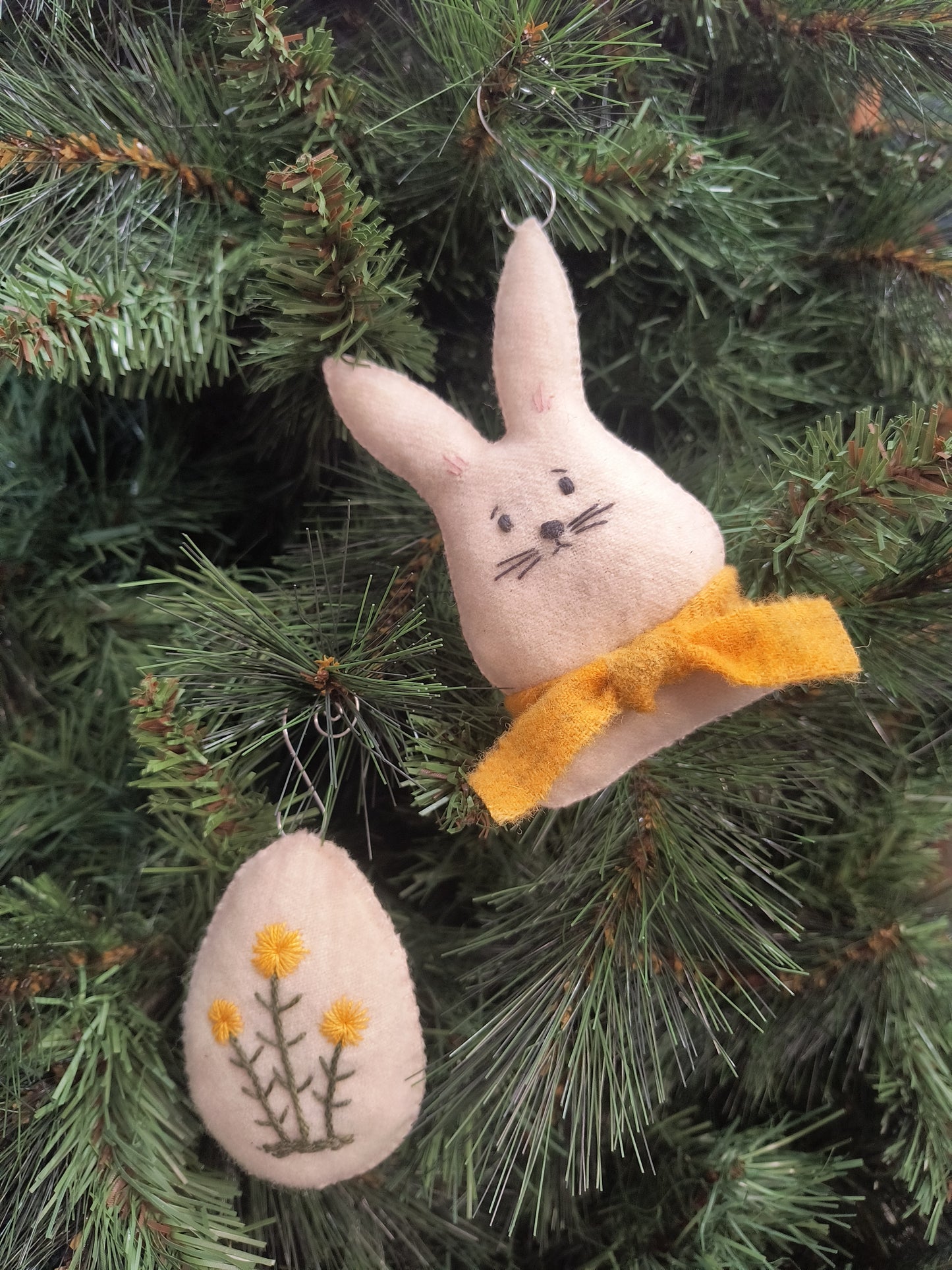 BUNNY EGGS? KIT