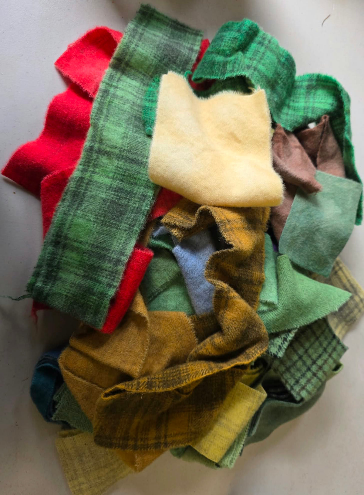 Hand Dyed Wool Grab Bag 1lb