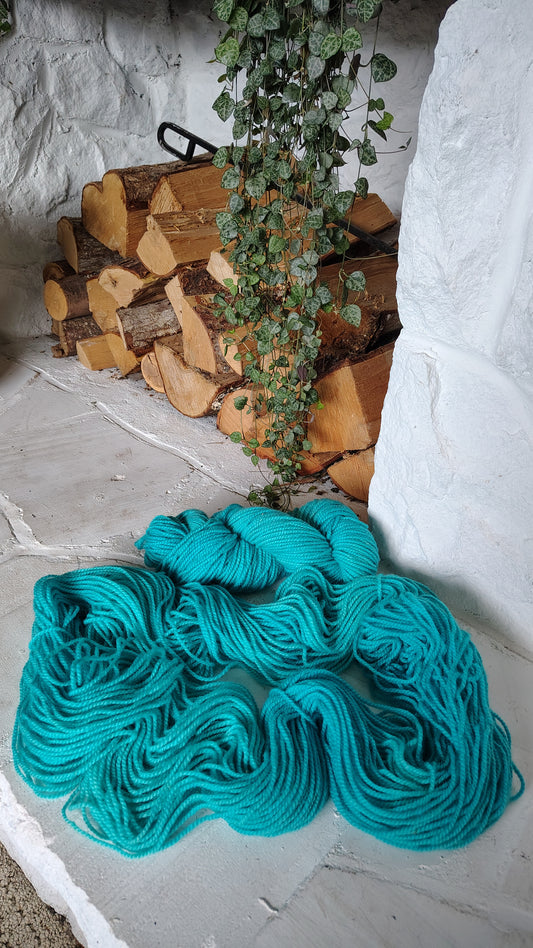 Dazzling Blue 01 M Hand Dyed Wool Yarn